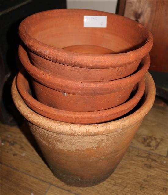 A qty of terracotta pots, Largest W.30cm